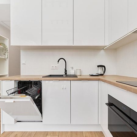 Apartment By The Oder River Wroclaw By Noclegi Renters Kültér fotó
