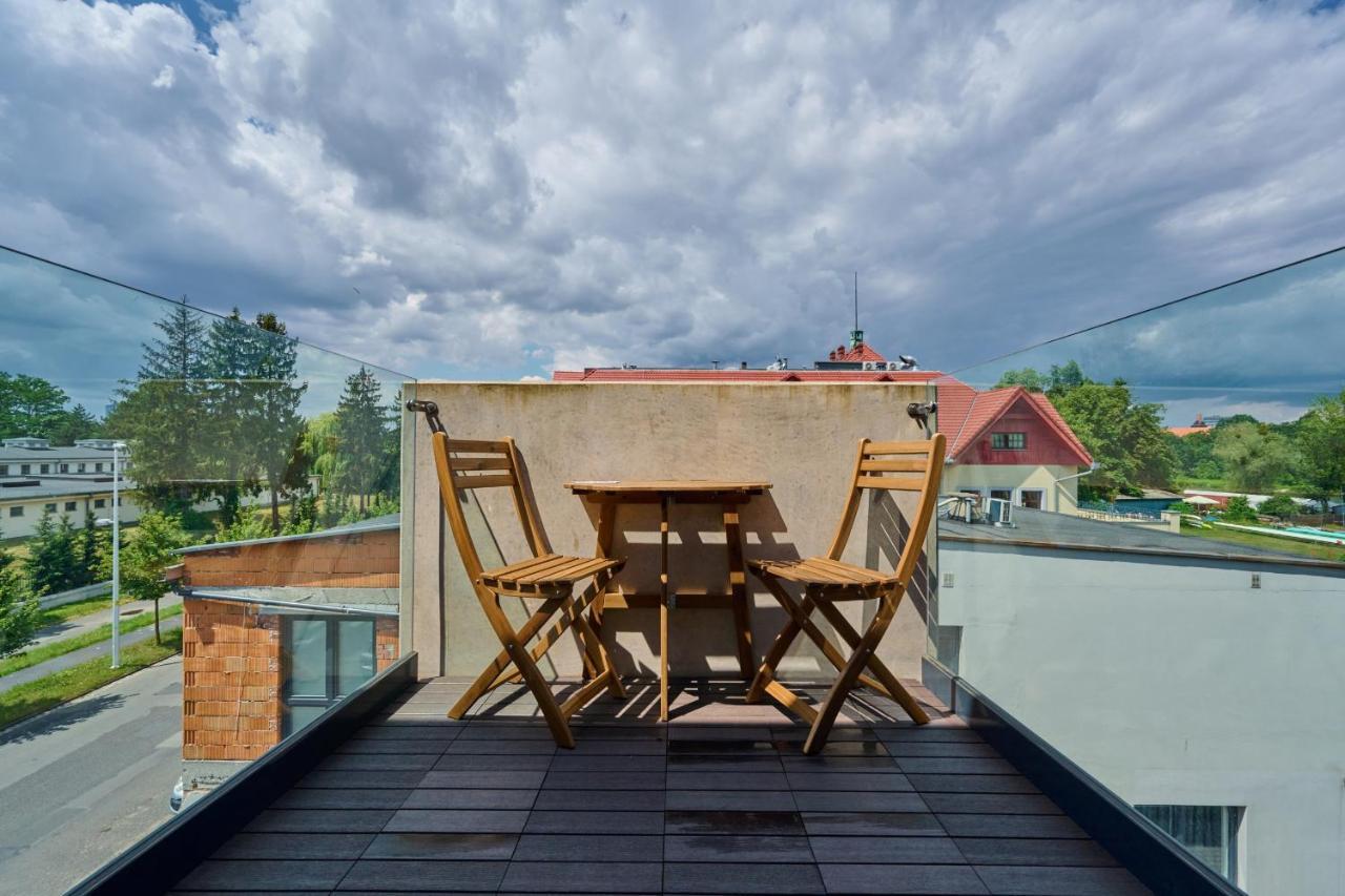 Apartment By The Oder River Wroclaw By Noclegi Renters Kültér fotó